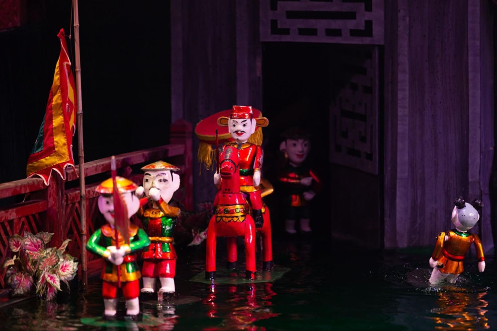 A water performance is a wonderful way to delve into the rich cultural heritage of Vietnam 